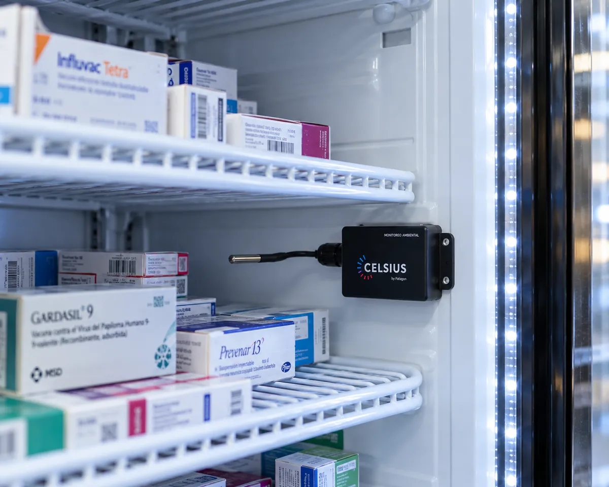 Heladera de conservación con sensor de temperatura CELSIUS